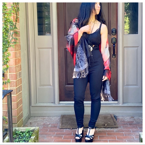 BLACK STUNNING BEST FITTING JUMPSUIT - Picture 7 of 8